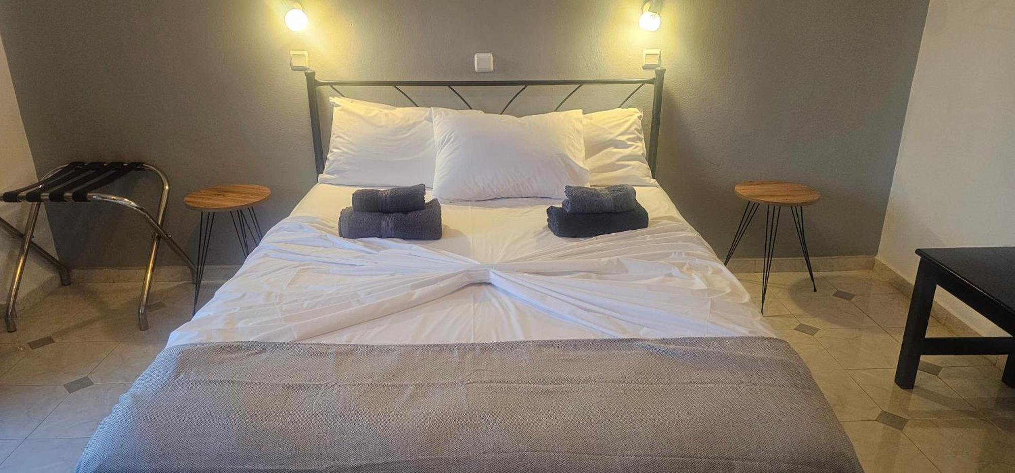 Jack Daniel Friends Apartment ฟาลิรากี ภายนอก รูปภาพ