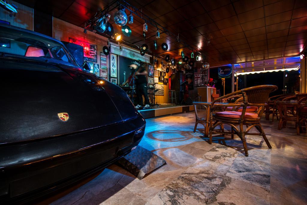 Jack Daniel Friends Apartment ฟาลิรากี ภายนอก รูปภาพ